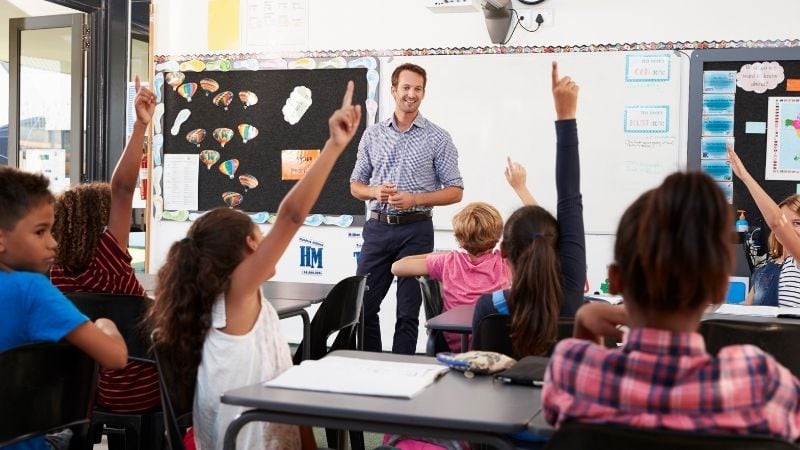 "La Maestría basada en Administración Educativa permite acceder a puestos de dirección"