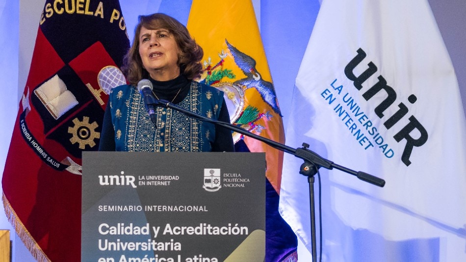 Rosalía Arteaga, Presidenta de UNIR Ecuador.