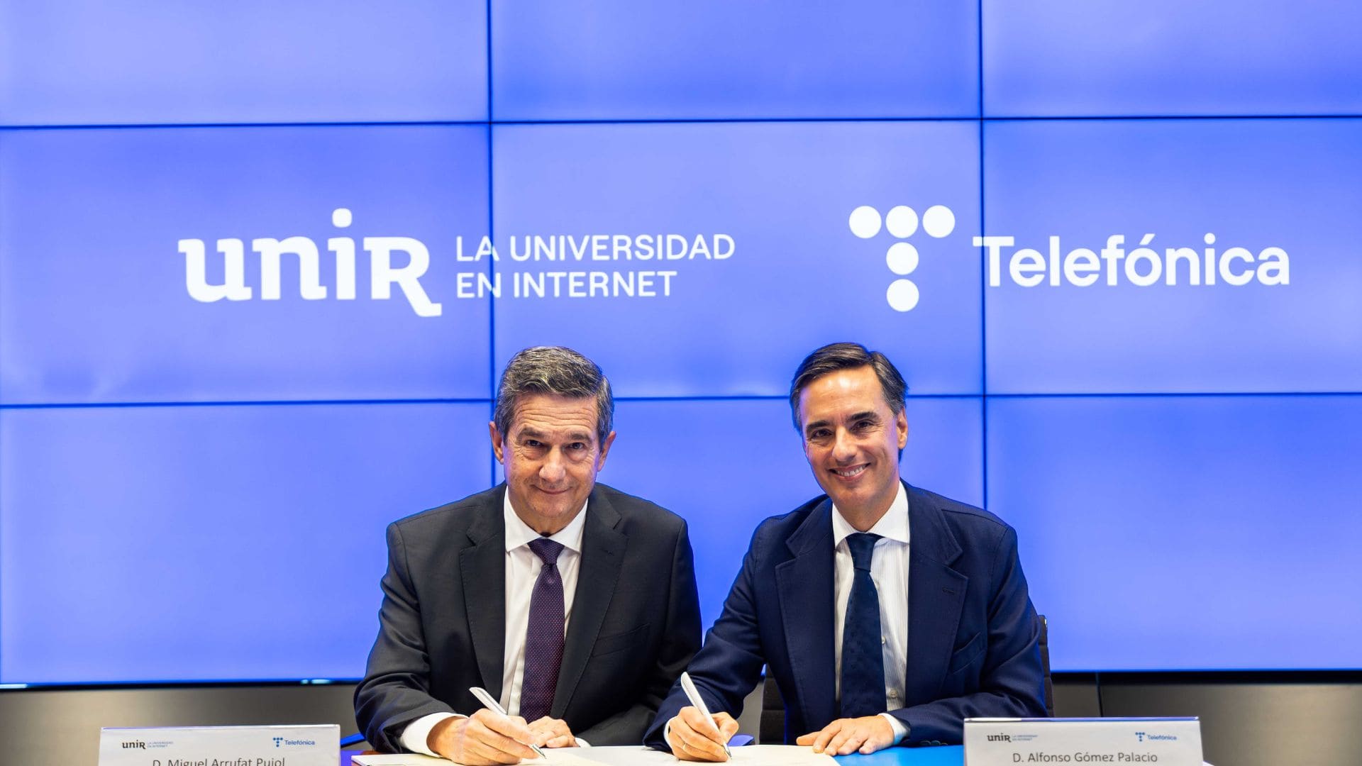 UNIR y Telefónica Hispanoamérica firman una alianza para promover competencias digitales en América Latina