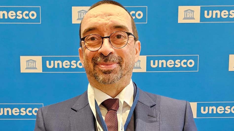 Daniel Burgos en UNESCO