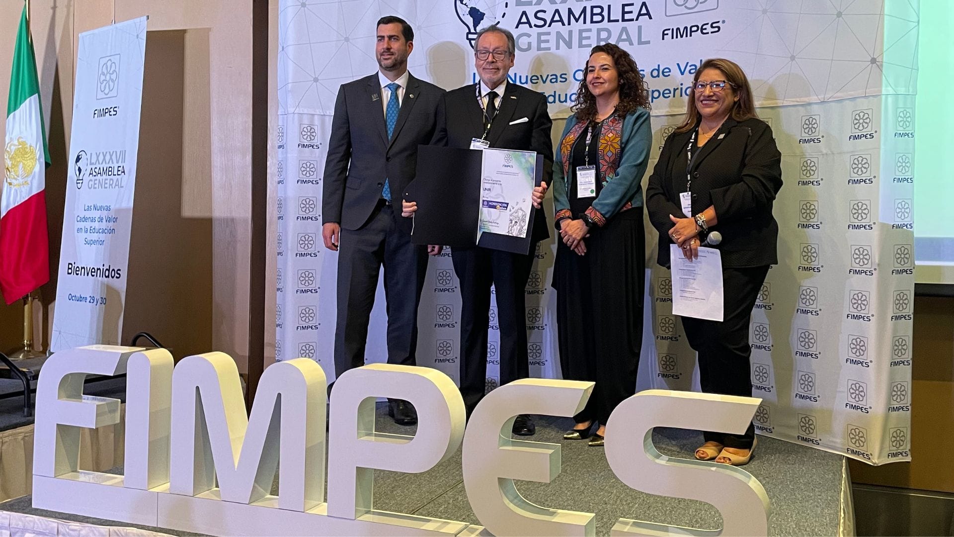 UNIR lidera la Educación Superior mexicana en línea, tras recibir el máximo nivel de acreditación de FIMPES