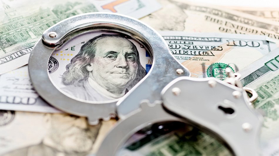 Los delitos fiscales son las conductas ilícitas cometidas con la intención de defraudar a la Hacienda Pública