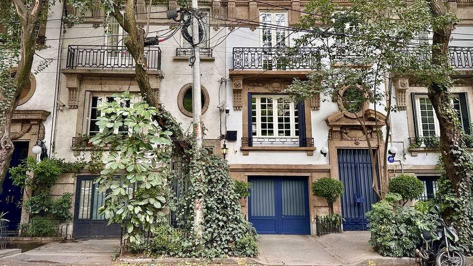 La gentrificación es la transformación moderna que ocurre en determinadas zonas urbanas