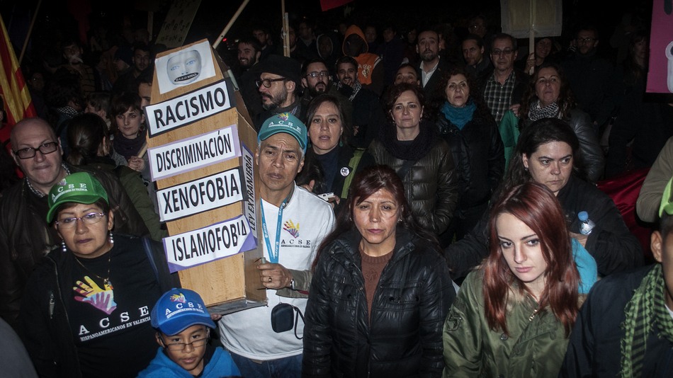 La xenofobia es el miedo o rechazo hacia personas de otros países
