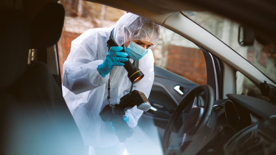 La química forense es una rama de las ciencias forenses que se aplica para identificar sustancias presentes en la escena del crimen