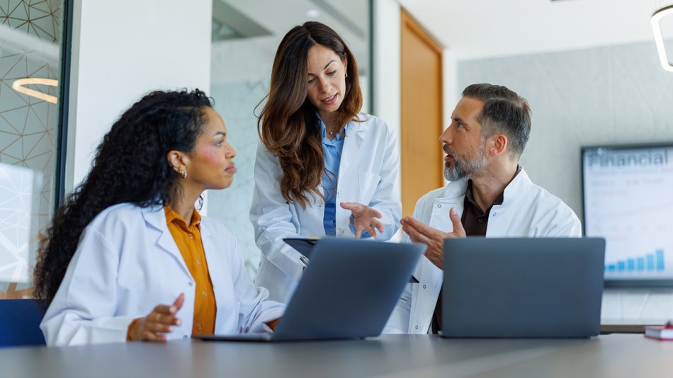 Funciones de un director médico