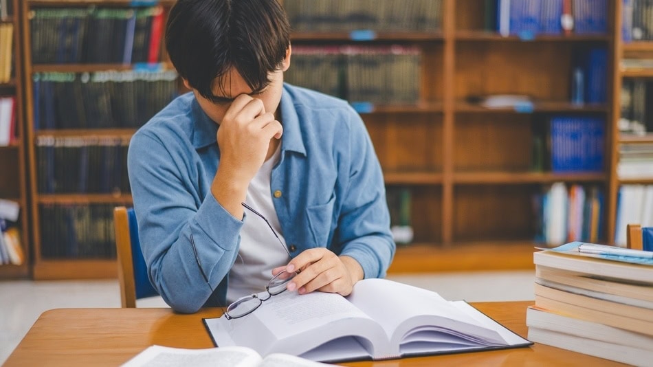Estrés académico en universitarios, qué es y cómo prevenirlo