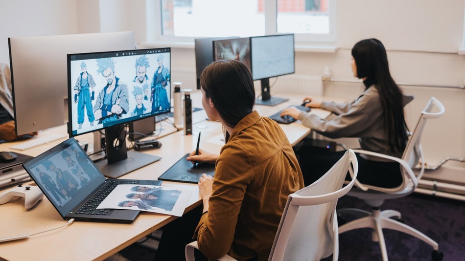 Para ser desarrollador de videojuegos en México, es necesario estudiar una Licenciatura en videojuegos, Ingeniería en Sistemas Computacionales o una Ingeniería en Software