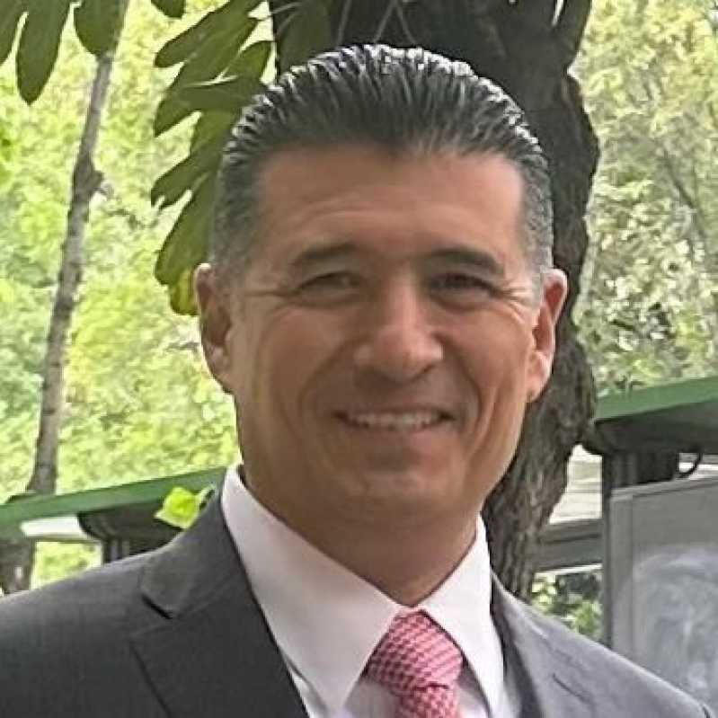 Adrián Alcalá Méndez, Experto Asociado