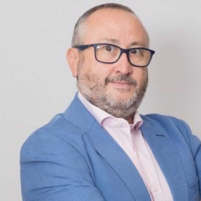 Ángel Largo García, Experto asociado