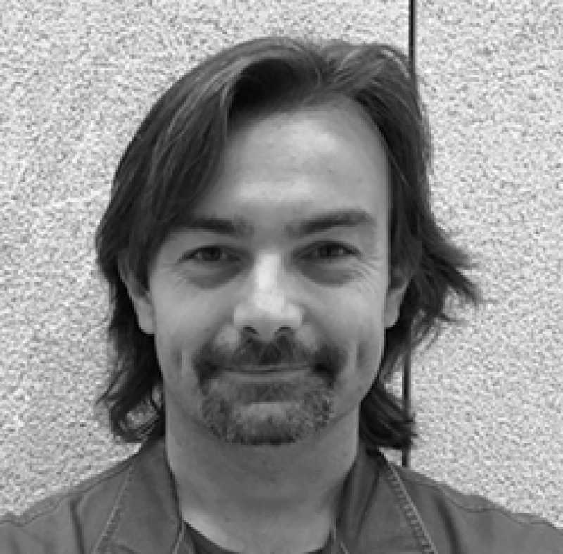 Carlos Arenas Orient, Experto Asociado