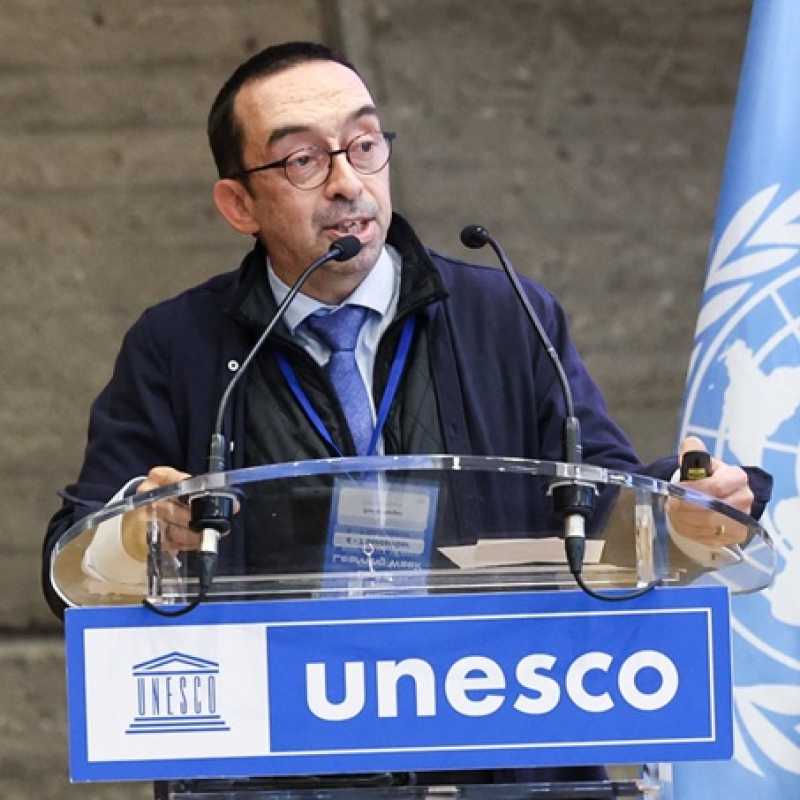 Daniel Burgos, Vicerrector