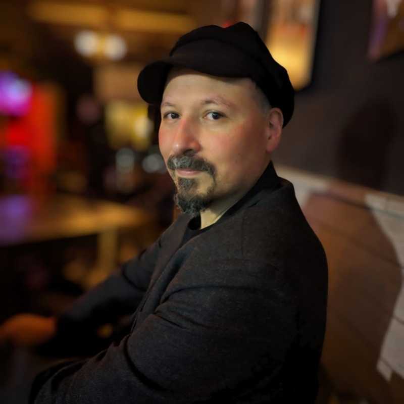 Isaac Puki Jeramba Moctezuma Perea, Experto asociado