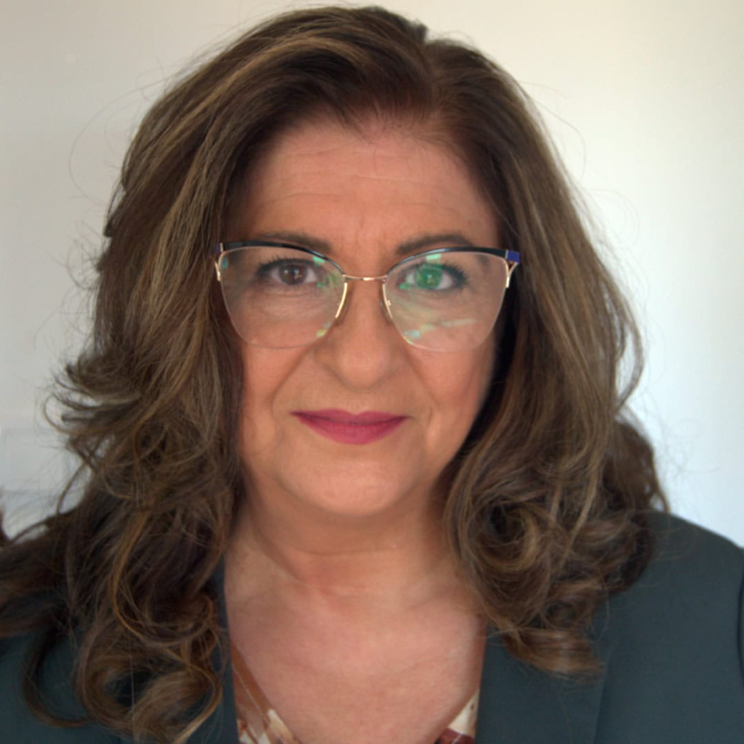 Isabel Iniesta Alemán, Experta asociada