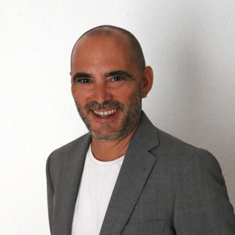José Luis Chicano Pérez, Experto asociado