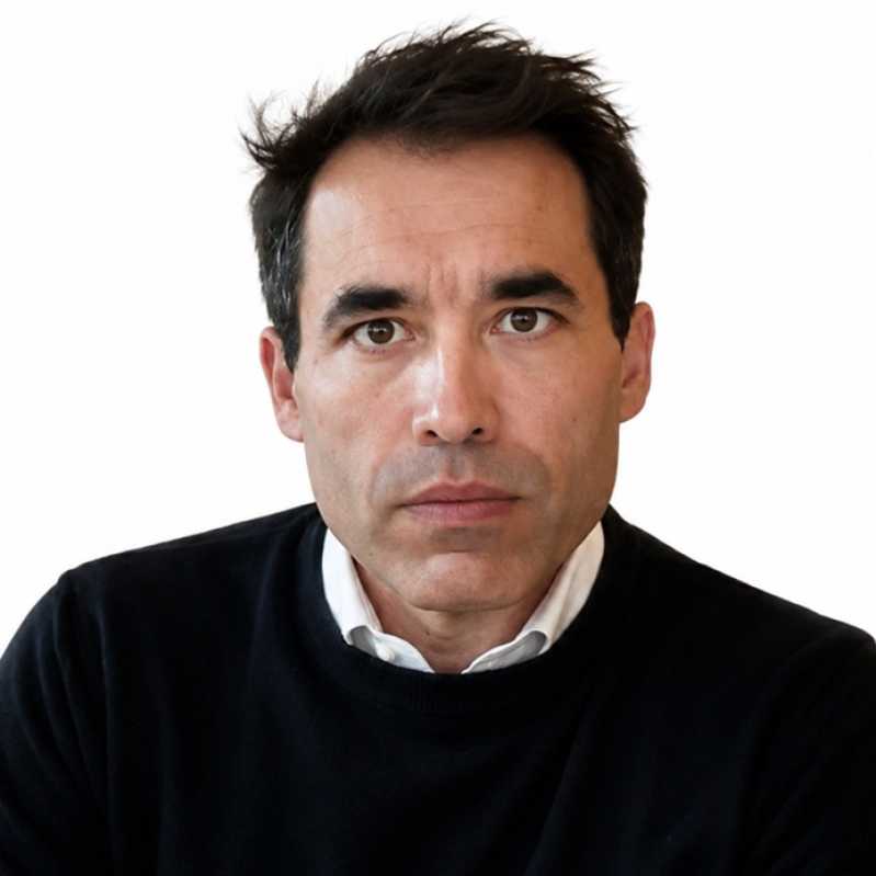 Juan Arturo Pérez Cebreros, Experto asociado