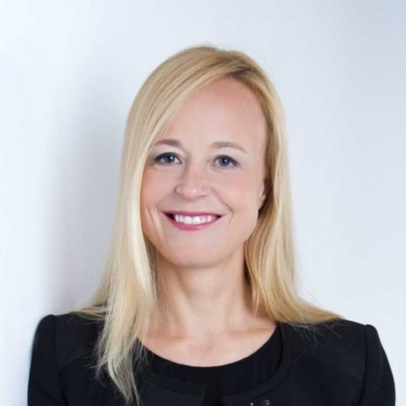 Katharina Miller, Experta asociada