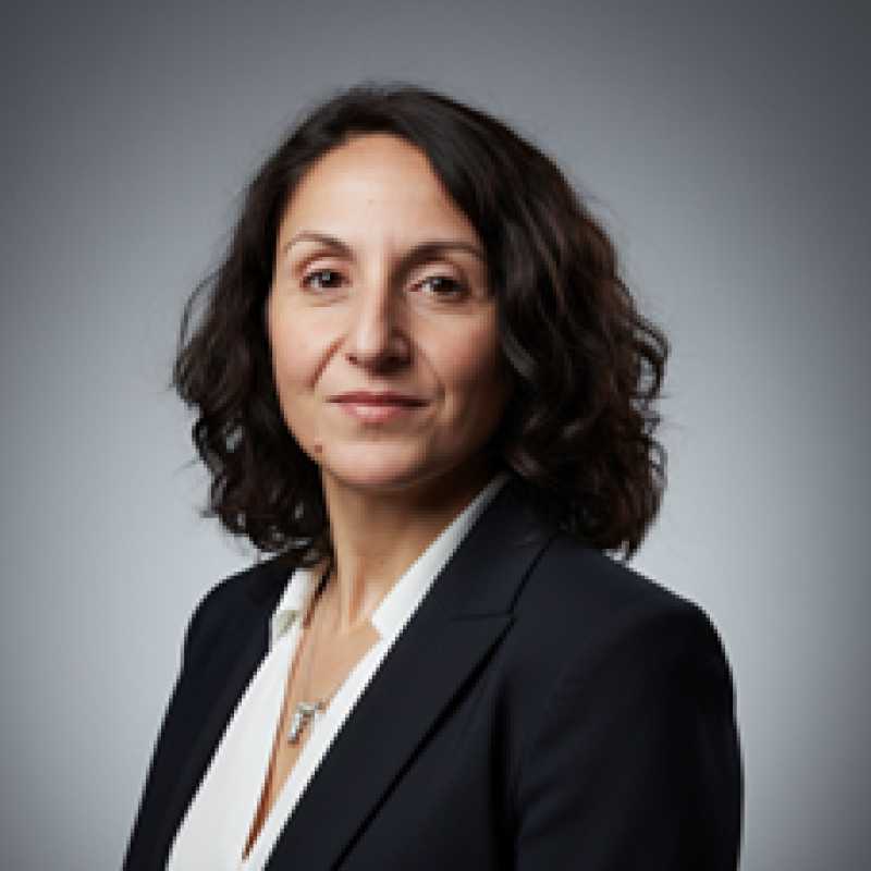 Laura Arpaia, Experta asociada