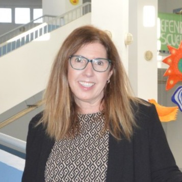 Lola Oriol Vallés, Experta Asociada