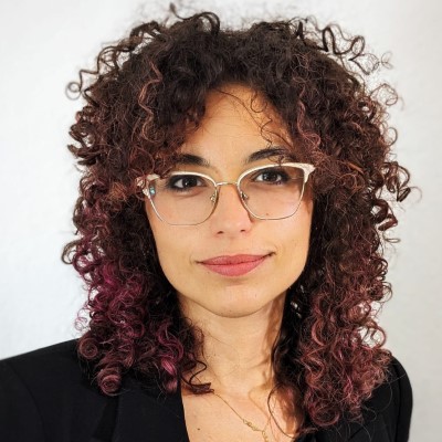 Mariana Moreira Alves, Experta asociada