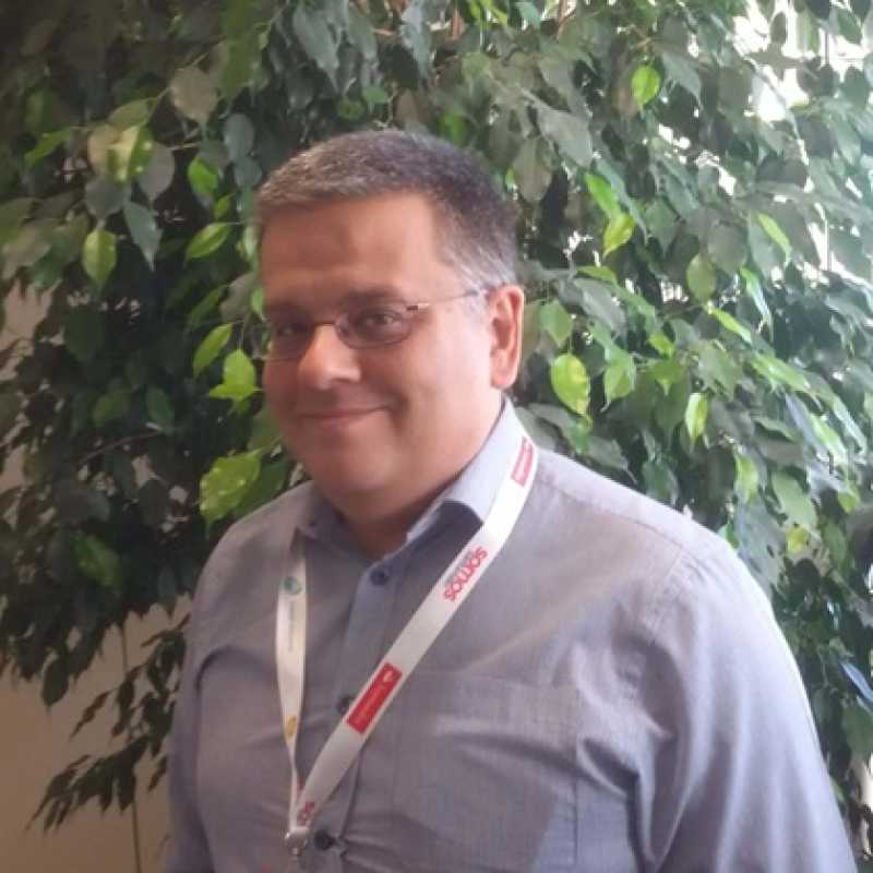 Roberto García Mora, Director