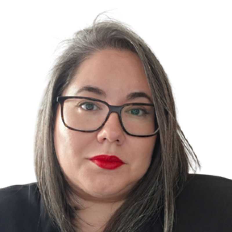 Tatiana Fernández Llanes, Colaboradora