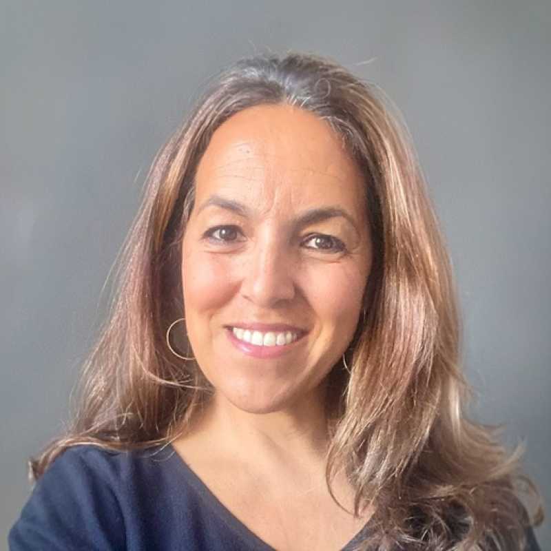 Yaiza Álvarez Reyes, Experta asociada
